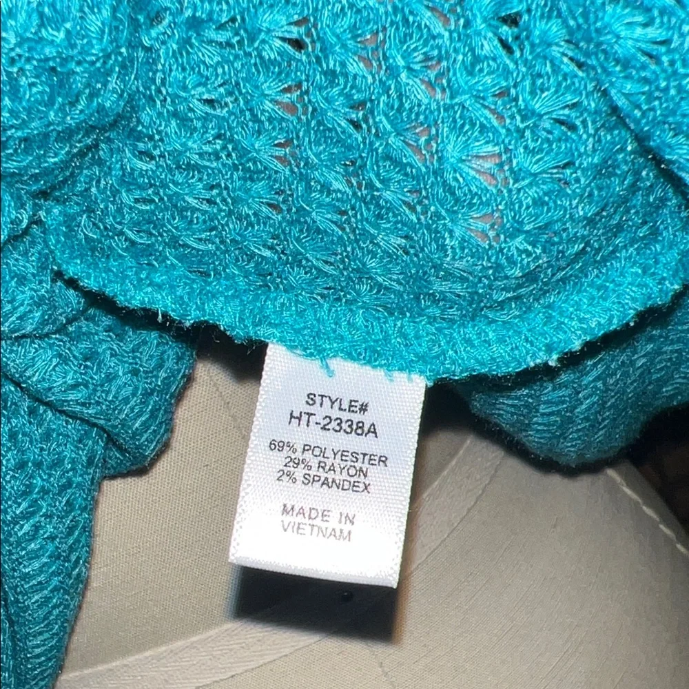 Zenana V-Neck Top Women L/XL‎ Teal Blue Excellent Textured Open Knit Bow Back - Picture 6 of 9